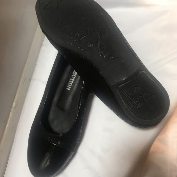 SOLD!! New Handmade Black Patent Leather Shoes!! 7 - Picture 3 of 3